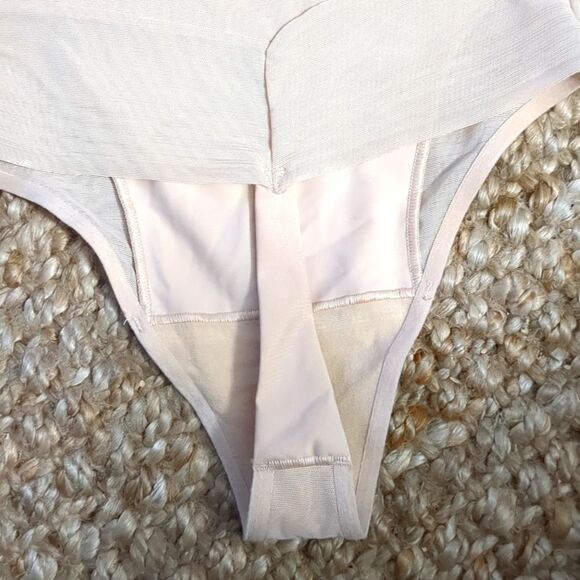 SLIMSHAPER By Miracle Brands Hi-Waist Tummy Tuck Brief Thong SM - Picture 6 of 11
